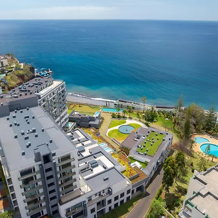 Aqua Apartment